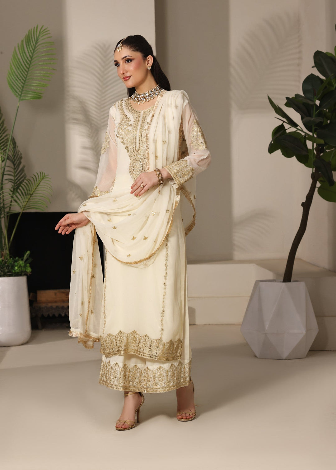 Abaan Zohan RTW Embroidered Chiffon 3 Piece Suit Andaz Off White Festive Collection