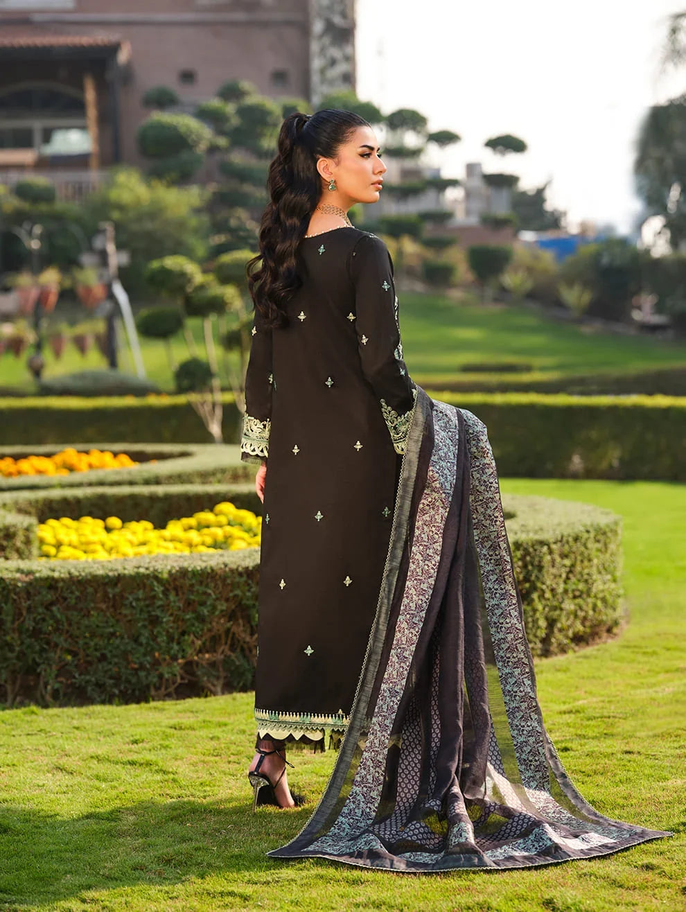 Menaal Unstitched Embroidered Lawn 3 Piece Suit ML26ULS EMERALD NOIR - Festive Collection