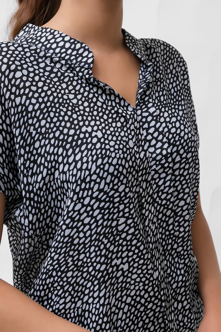 Dhaga Women Western Solids T- Shirt jersy White Polka Notched Neck Bishop Sleeve Blouse DS100020 - Summer Collection