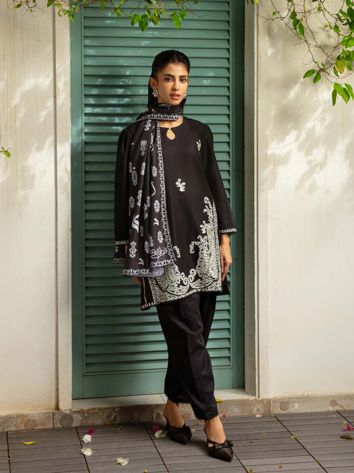 Rang e Bahar by Tng Women Pret Embroidered 2 Piece Noir - Winter Collection