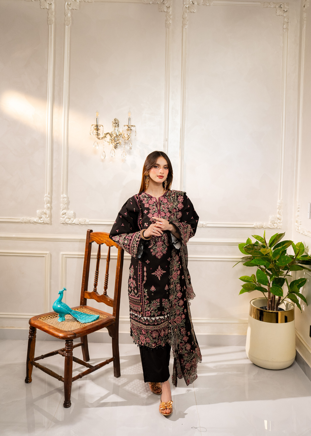 Aria By Meerak RTW Embroidered Lawn 3 Piece Suit Lael Festive Collection