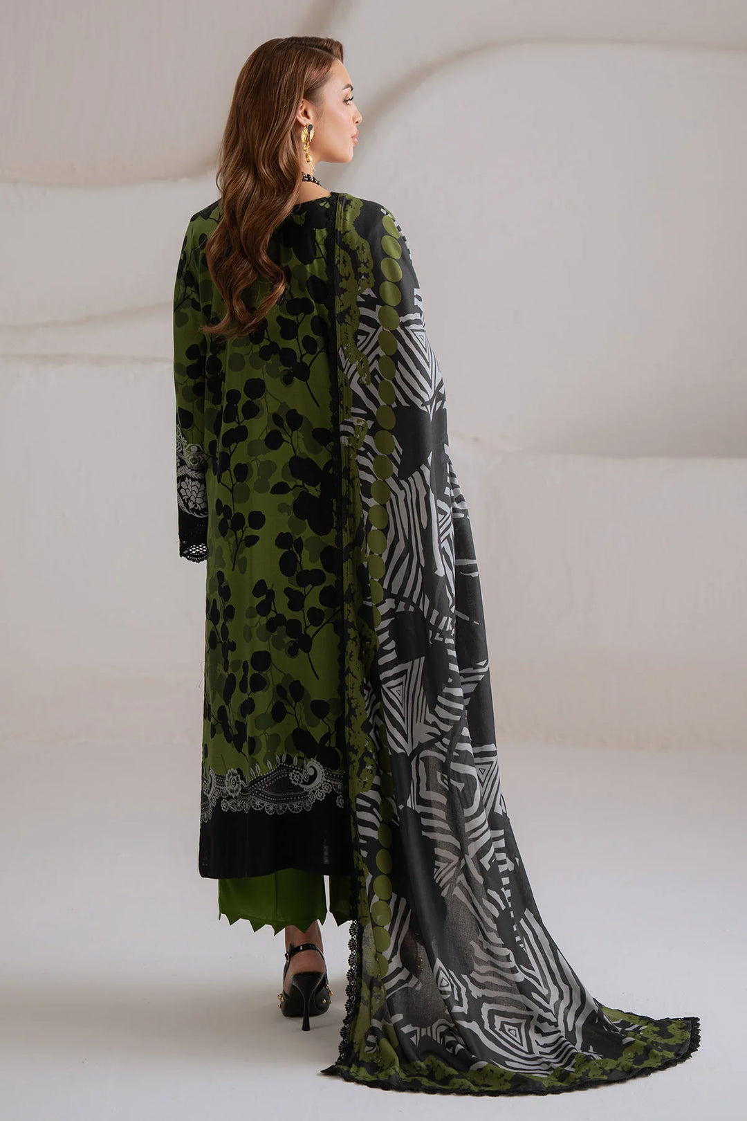 Signature Prints by Nureh Unstitched Printed Viscose 3 Piece Suit NU26UVP SP-219 - Winter Collection