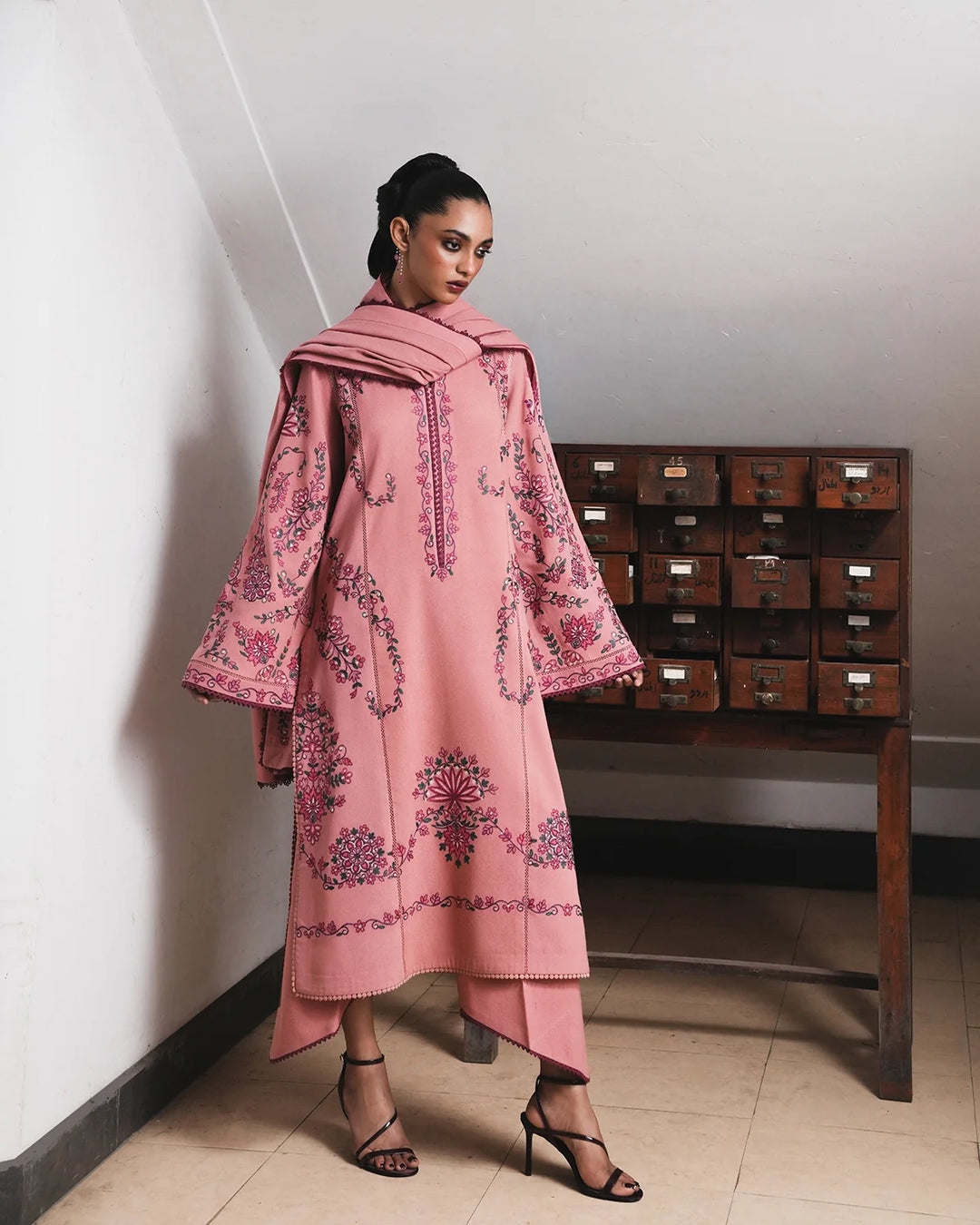 Jugnu by Hussain Rehar Unstitched Embroidered Karandi 3 Piece Suit HR26UJK Dalia - Winter Collection