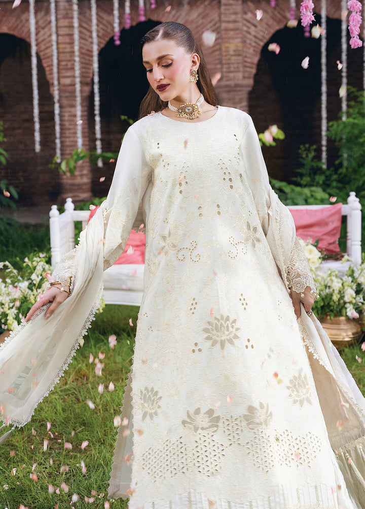 Amelia by Mahnur Unstitched Embroidered Corduroy 3 Piece Suit MN26ULW AM-04 - Winter Collection