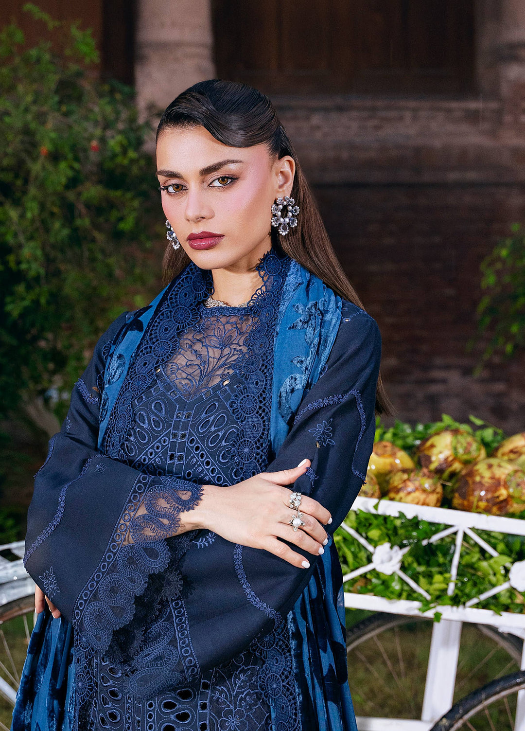 Amelia by Mahnur Unstitched Embroidered Corduroy 3 Piece Suit MN26ULW AM-07 - Winter Collection