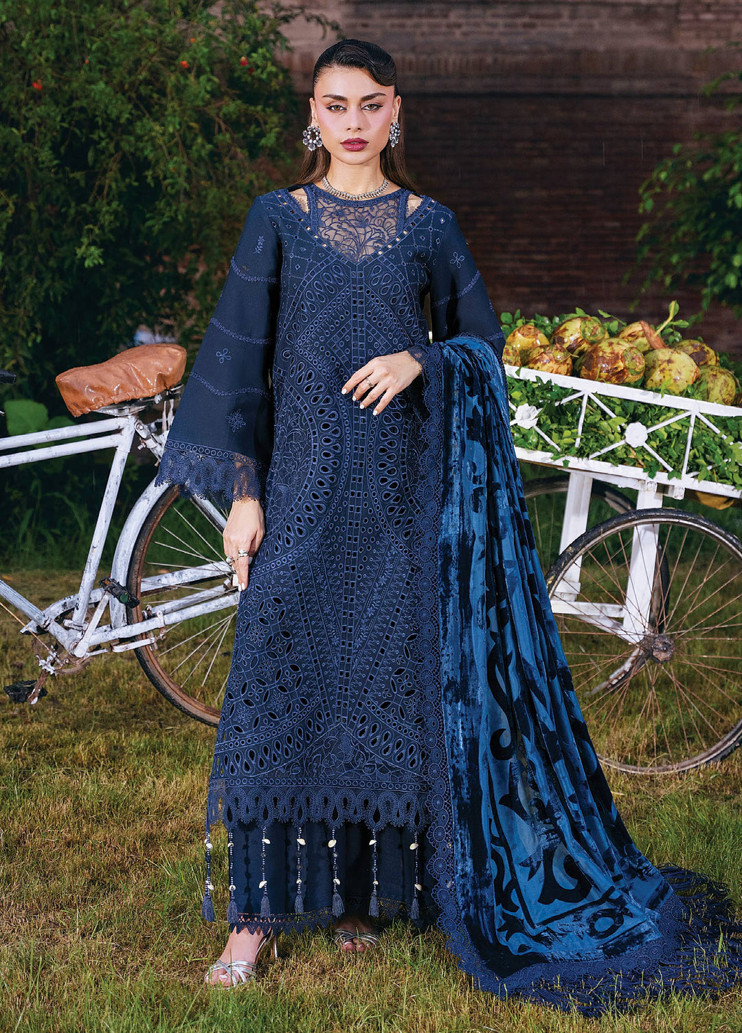 Amelia by Mahnur Unstitched Embroidered Corduroy 3 Piece Suit MN26ULW AM-07 - Winter Collection
