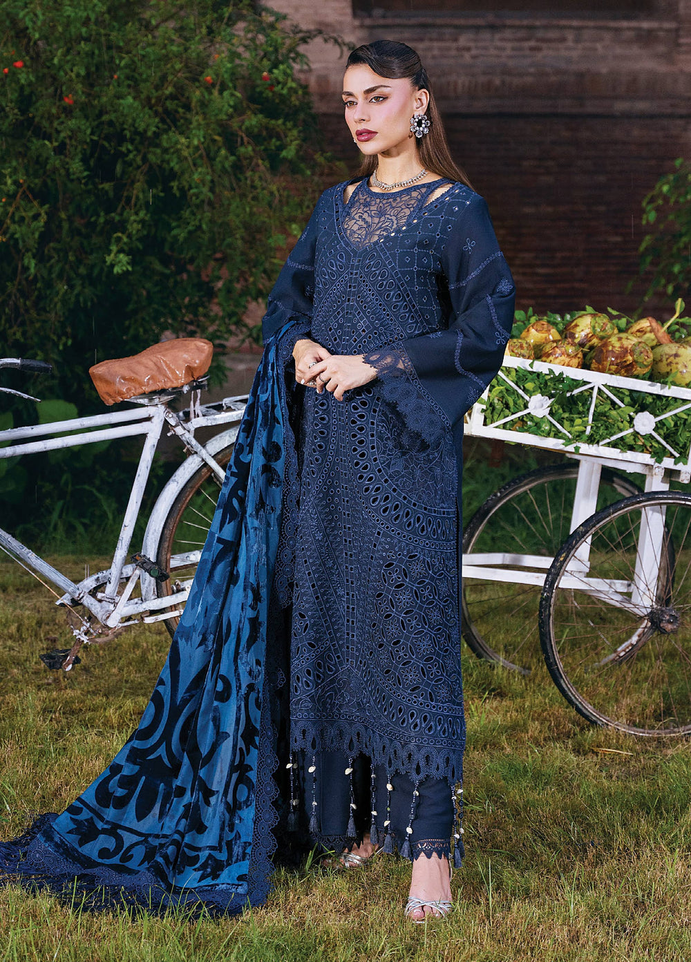 Amelia by Mahnur Unstitched Embroidered Corduroy 3 Piece Suit MN26ULW AM-07 - Winter Collection