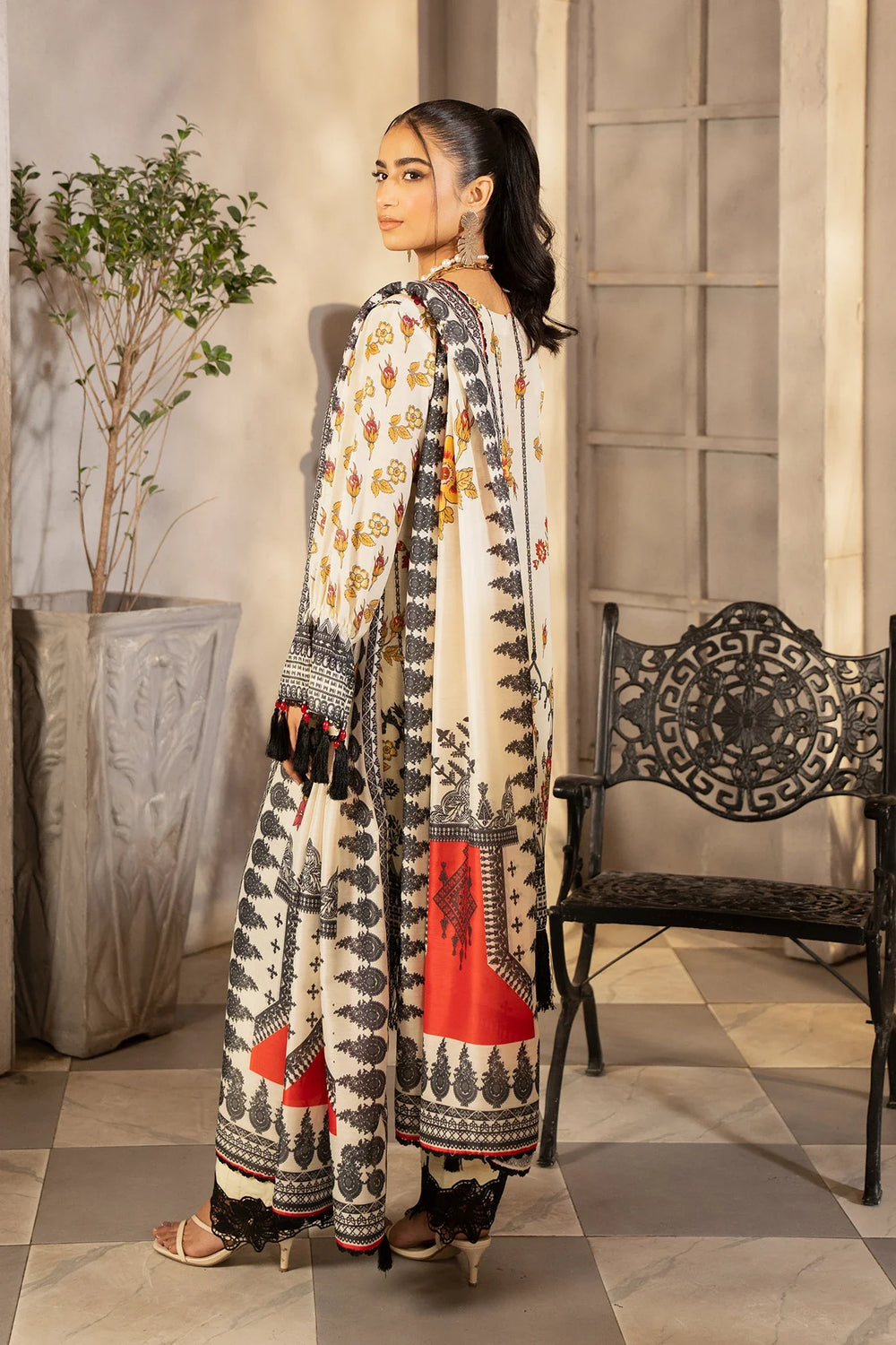 Safaah by Menaal Unstitched Printed Lawn 3 Piece Suit ML26ULS SP-03B - Casual Collection