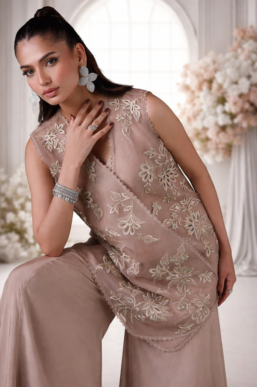 Mehr From Nizka By Nida Rehan RTW Embroidered Butter Silk 3 Piece Suit Tina - Festive Collection