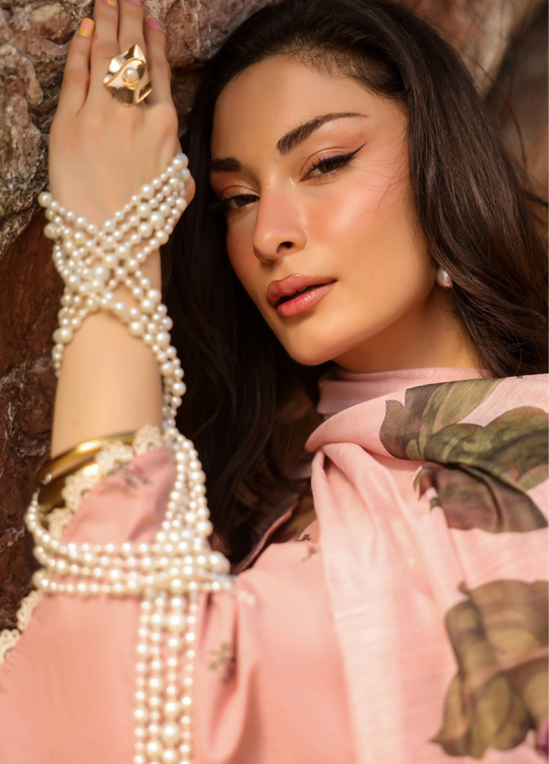 Manara by Maria RTW Embroidered Lawn 3 Piece Suit MN26RF Cherry Blossom M-09 - Festive Collection