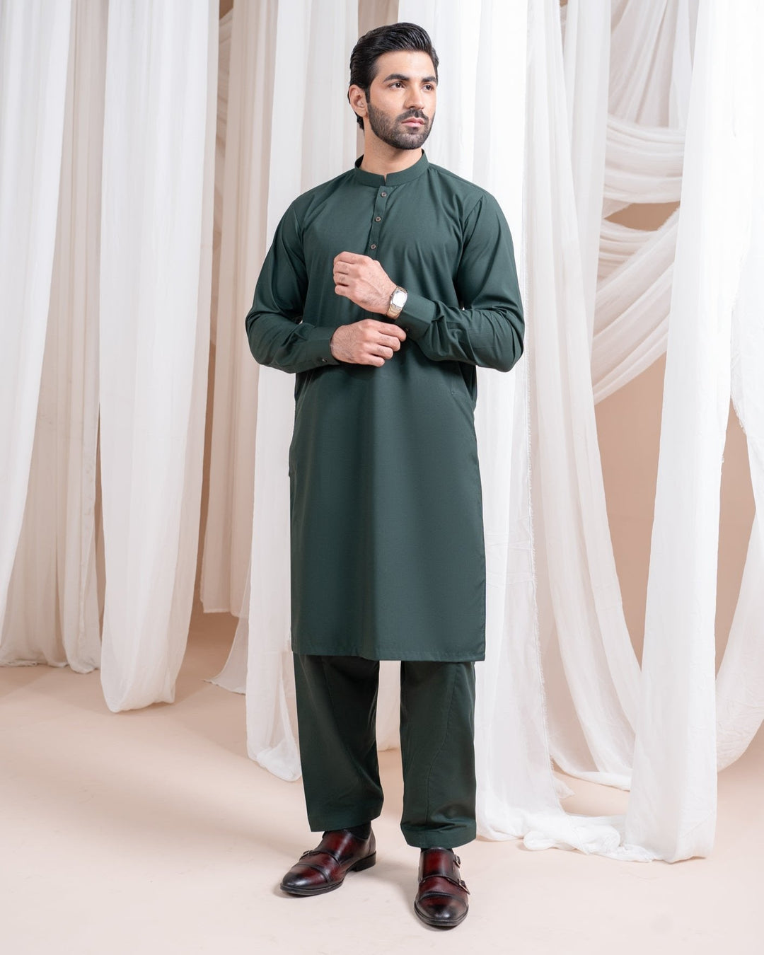 Muraqsh Ready To Wear Solids Cotton Men Bottle Green Luxury Blended Kurta Shalwar MUR-BGLBK - Summer Collection