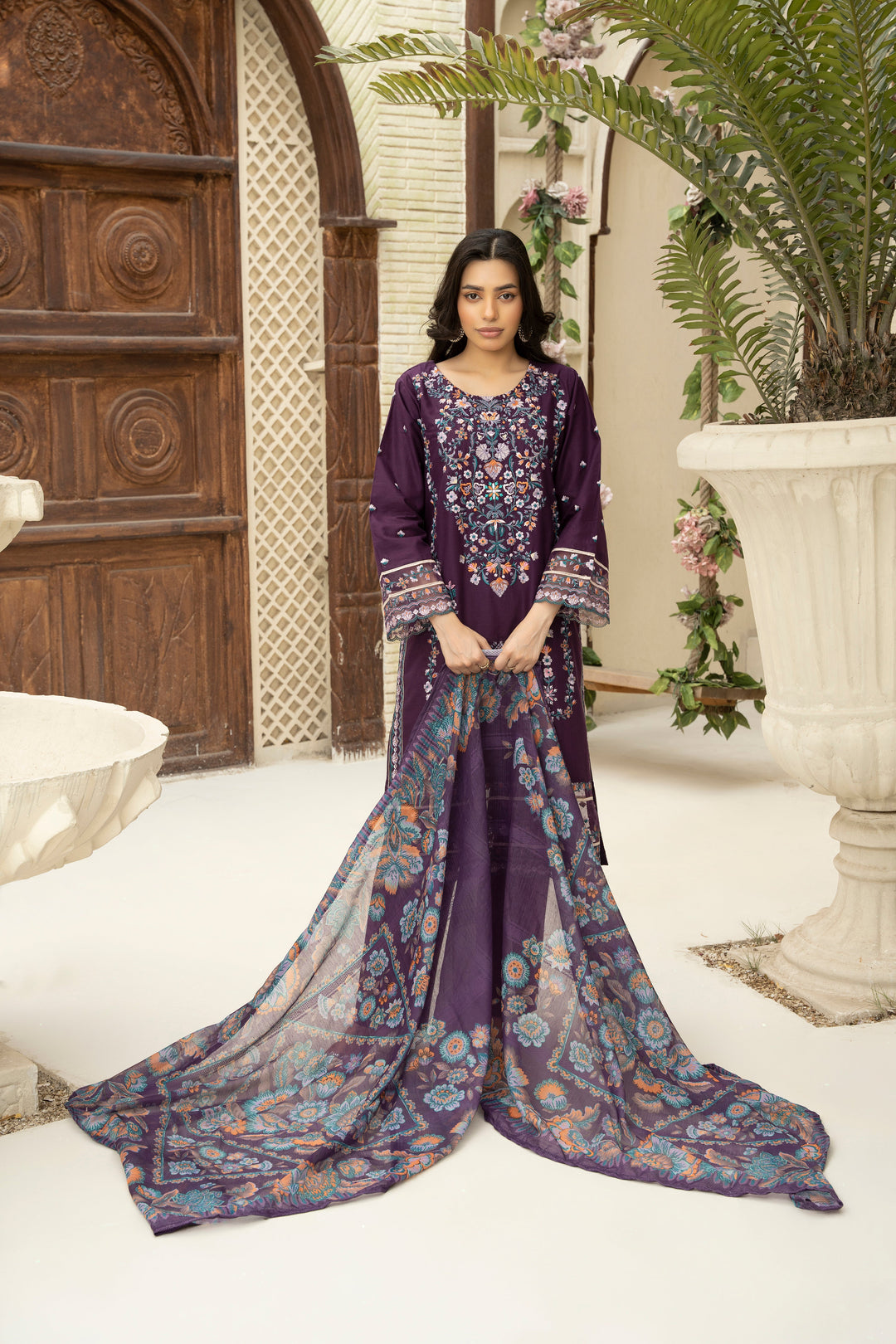 Flora Muse by Ziara RTW Embroidered Lawn 3 Piece Suit Signature Eid Collection