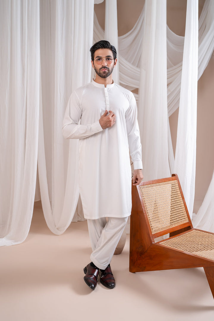 Muraqsh Ready To Wear Solids Cotton Men Off White Kurta Trouser/Shalwar MUR-OWKT--KS - Summer Collection