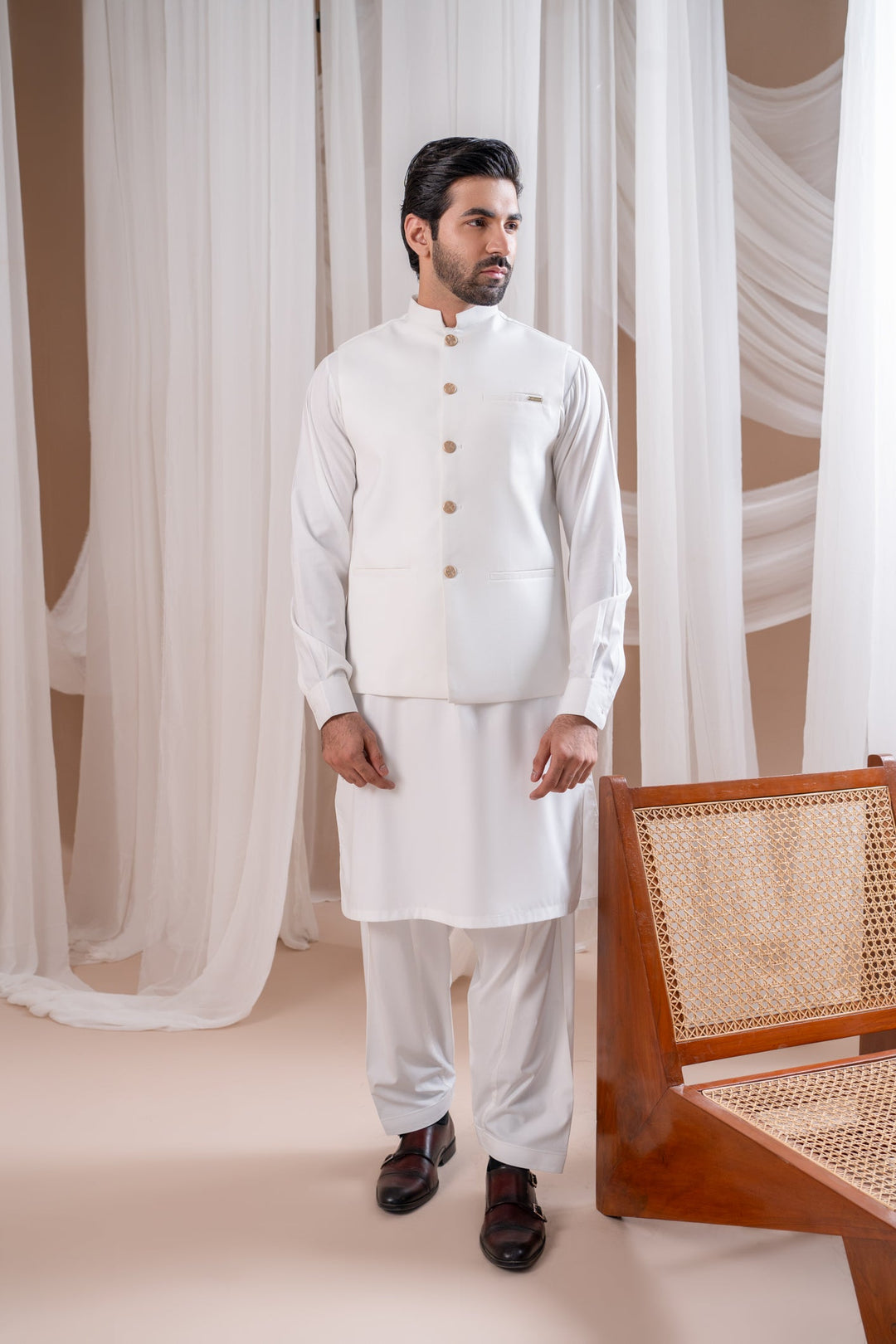 Muraqsh Ready To Wear Solids Cotton Men Off White Kurta Shalwar with Suiting Waistcoat Straight Cut MUR-OWKSW-KT - Summer Collection