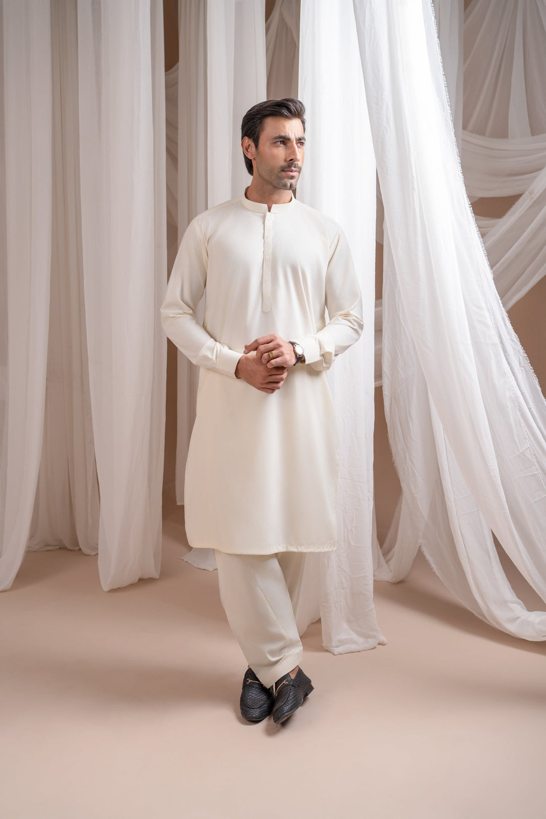 Muraqsh Ready To Wear Solids  Men Bosky White Kurta Trouser/Shalwar MUR-BWKT-HL - Summer Collection