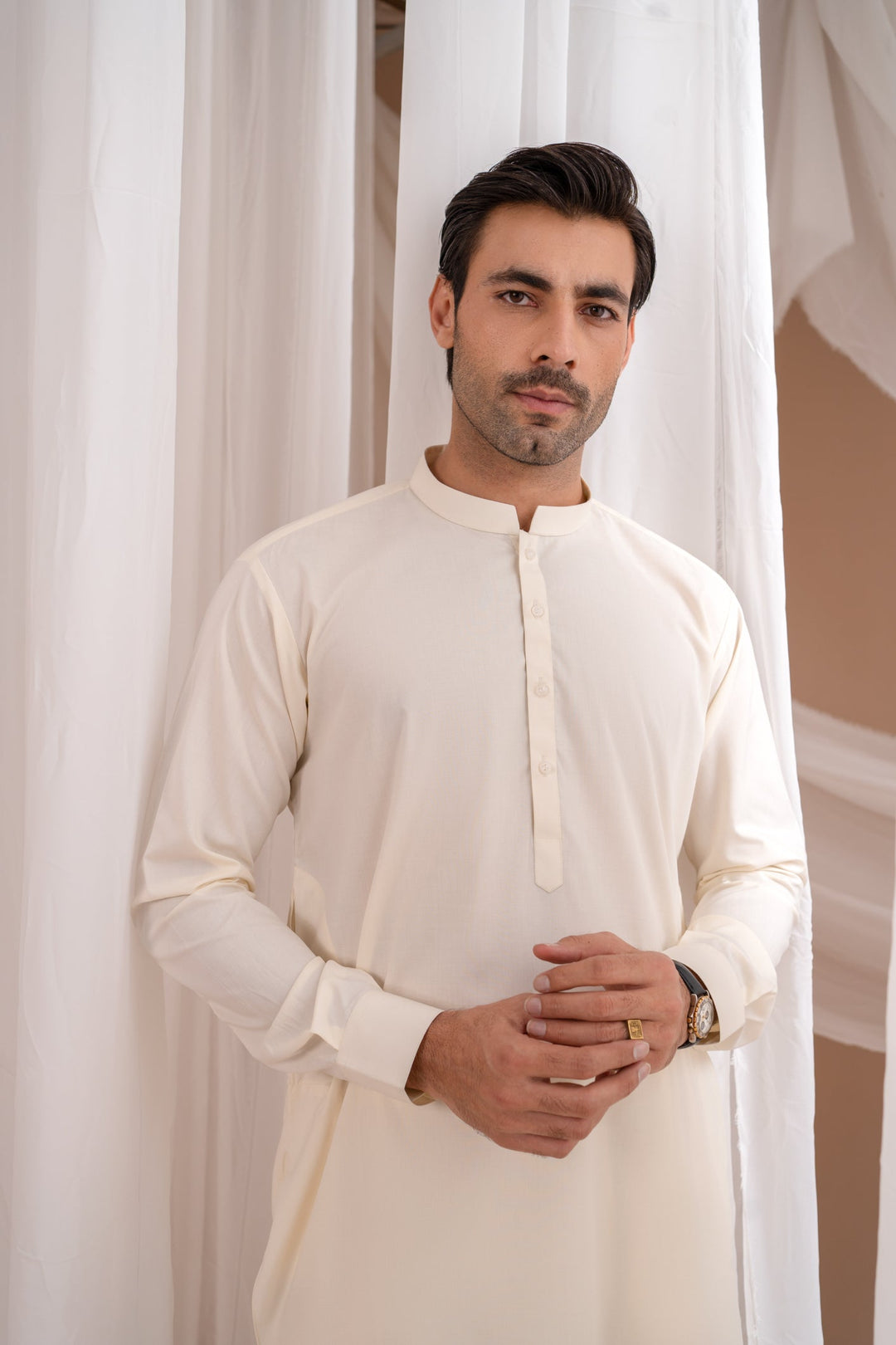 Muraqsh Ready To Wear Solids  Men Bosky White Kurta Trouser/Shalwar MUR-BWKT-HL - Summer Collection