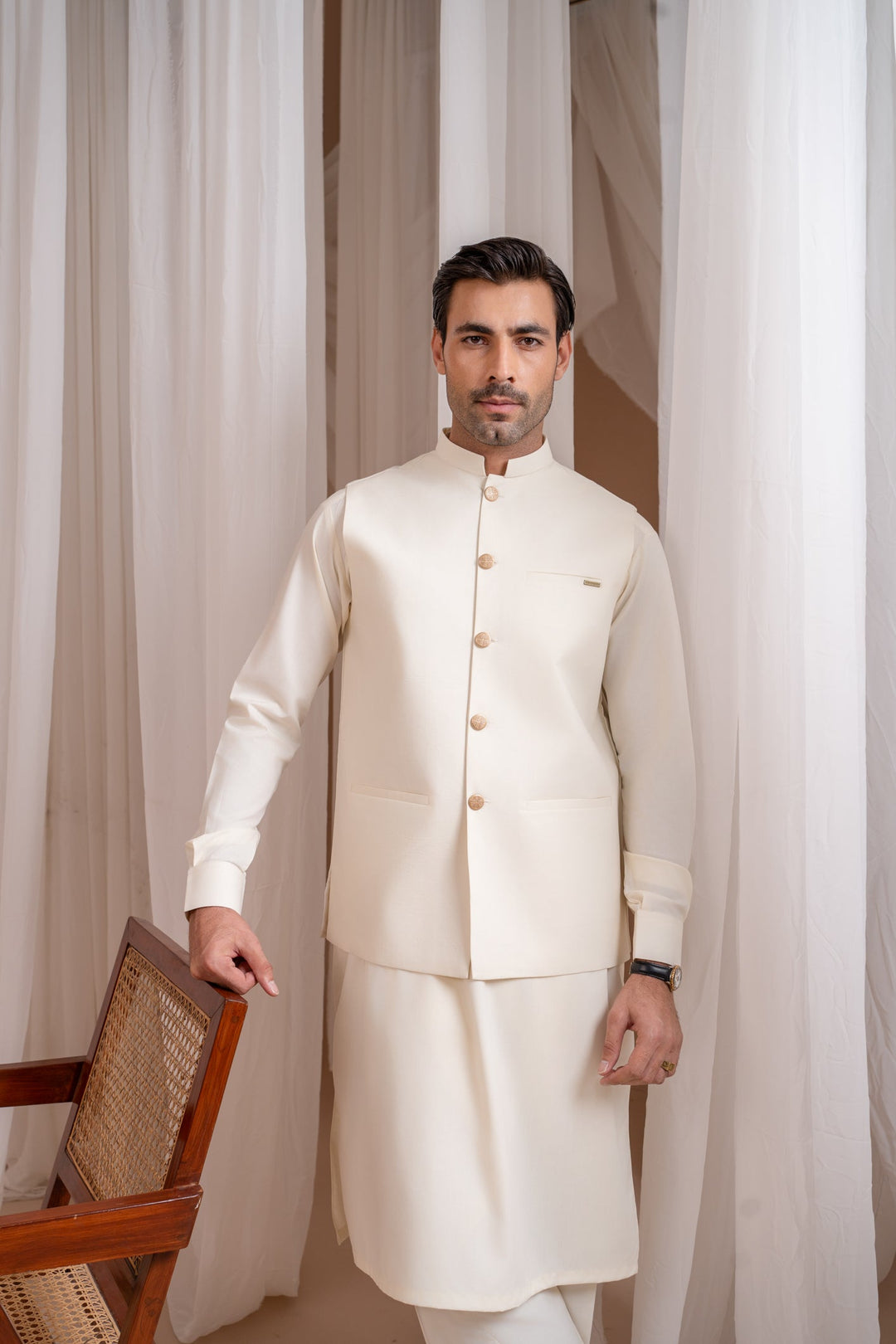 Muraqsh Ready To Wear Solids Bosky Men Bosky White Luxury Blended Waistcoat Straigth Cut Buttoned MUR-BWLBW - Summer Collection