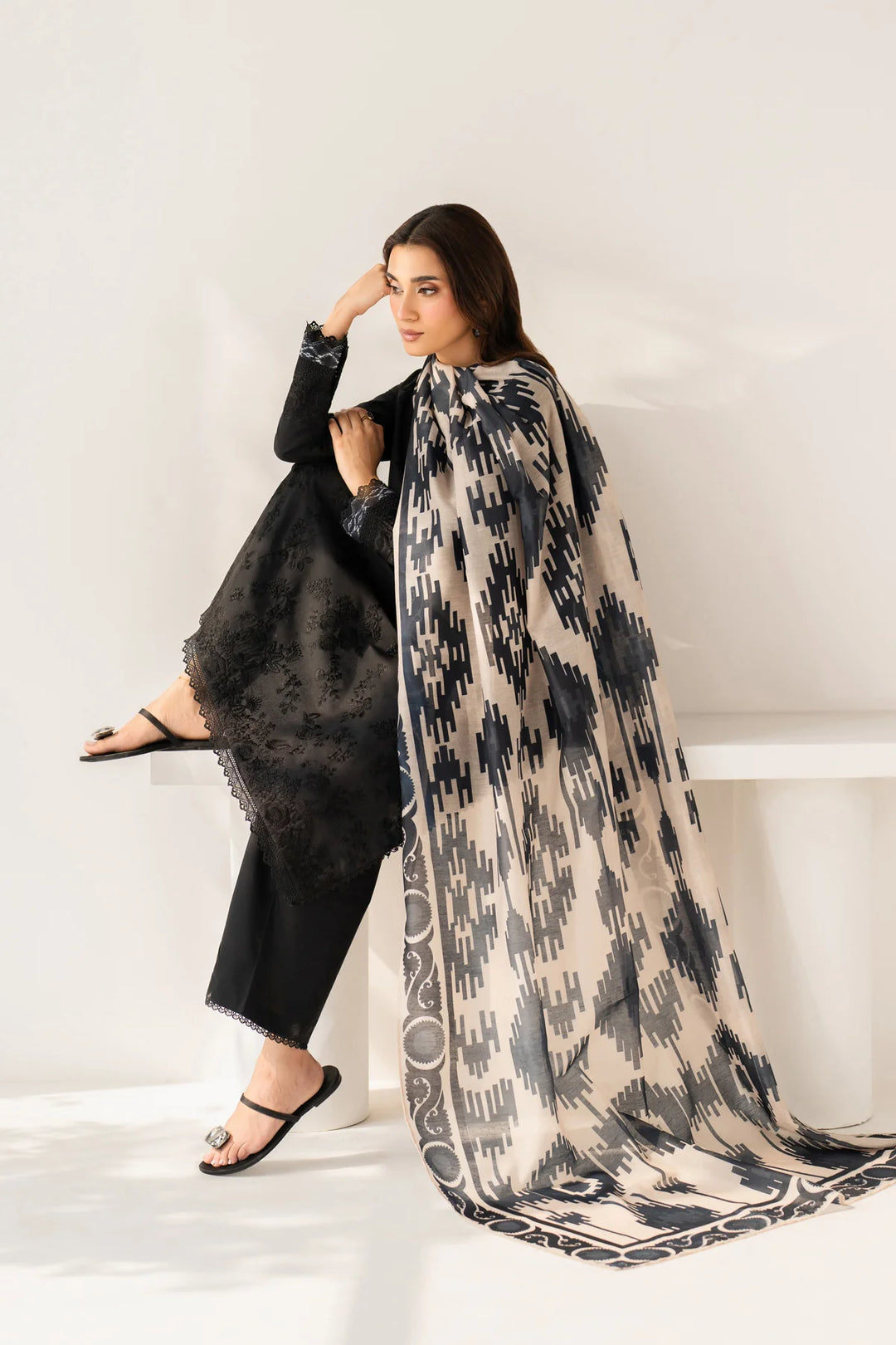 Le'essence by Xenia Formals Unstitched Embroidered Lawn 3 Piece Suit XE26UL D-08 Fayra - Summer Collection
