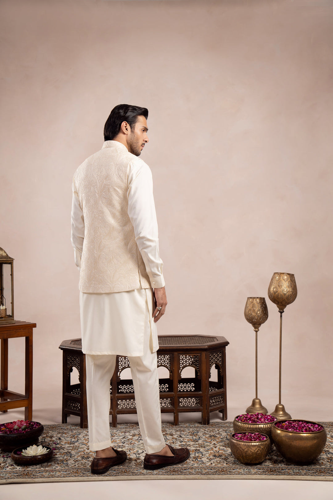 Muraqsh Ready To Wear Embroidered Bosky Men Bosky White Kurta Trouser with Cross Stitched Waistcoat  MUR-BWKTW - Summer Collection