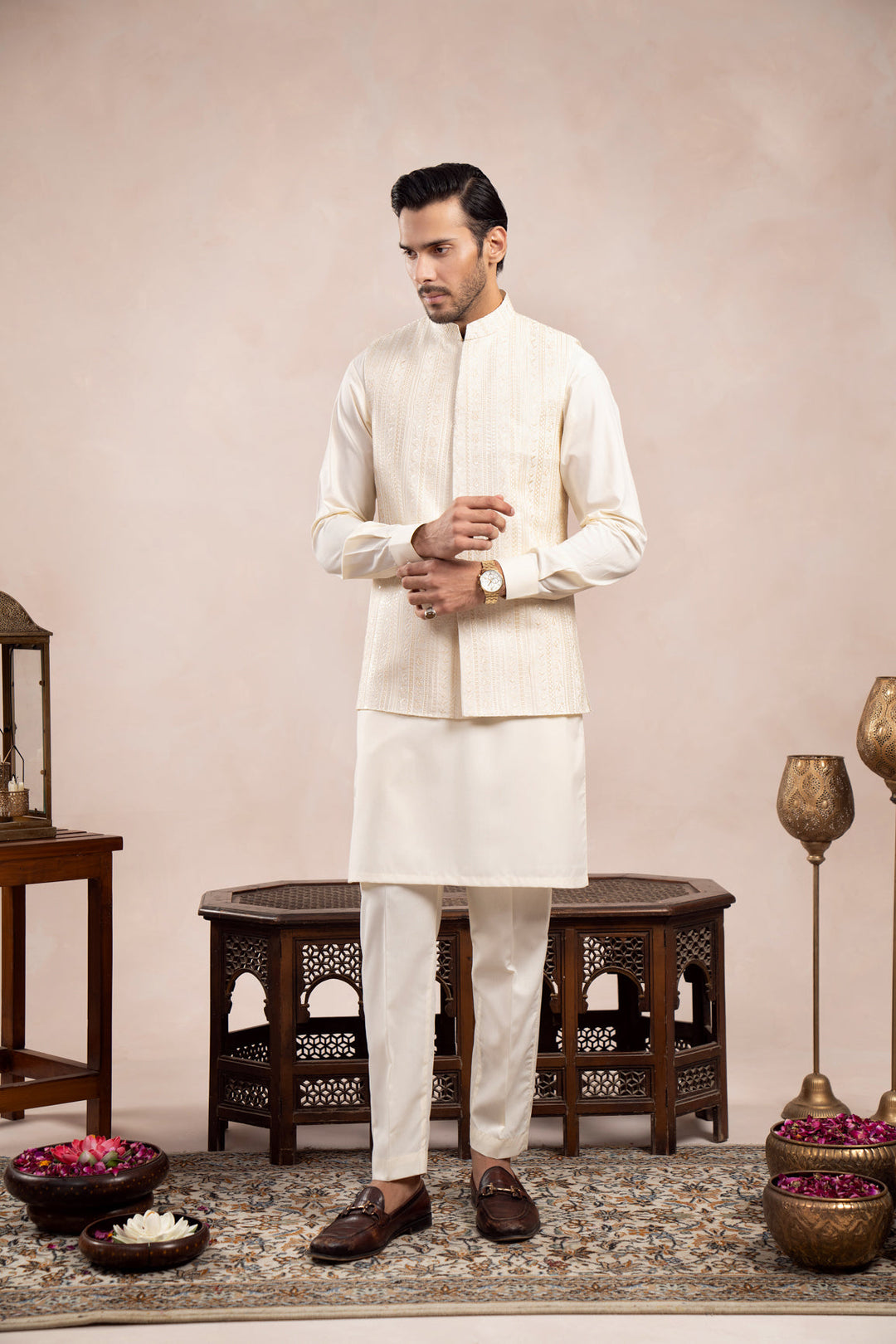 Muraqsh Ready To Wear Embroidered Bosky Men Bosky White Kurta Trouser with Falling Waistcoat  MUR-BWKTW - Summer Collection