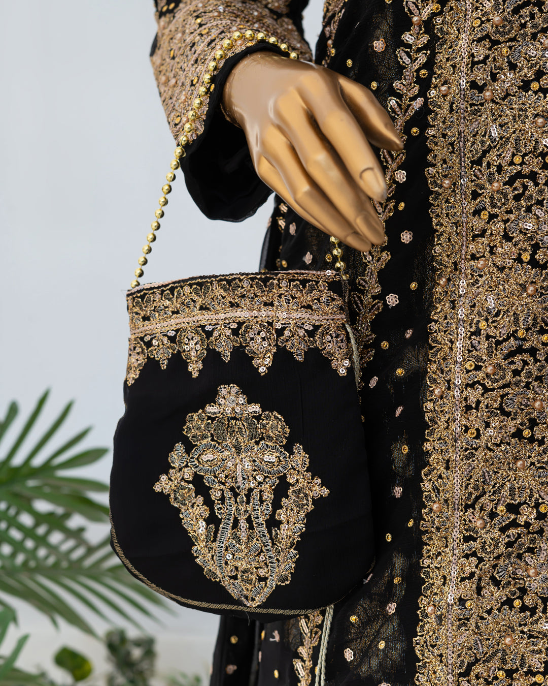 Andaaz by Saira Sultana Women RTW Embroidered Chiffon 4 Piece Suit Muneeha Black - Wedding Collection