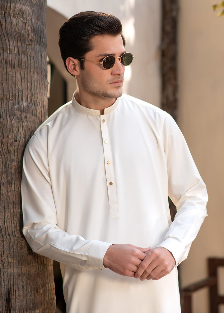 Rumi by Buraq Mens RTW Embroidered Wash N Wear 2 Piece Suit Booski White Casual Collection