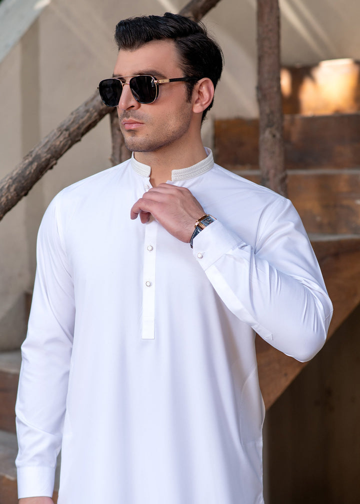Rumi by Buraq Mens RTW Embroidered Wash N Wear 2 Piece Suit Classic White Casual Collection