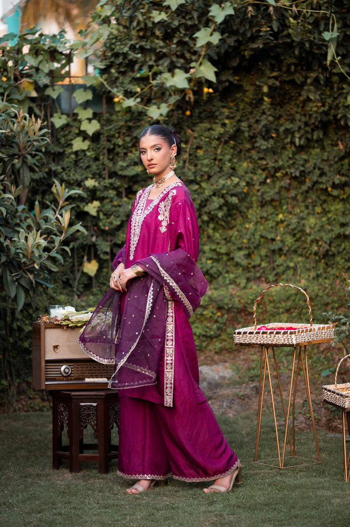 Sitaray by Reezas Women Pret Silk Embroidered 3 Piece Rang e ishq - Festive Collection