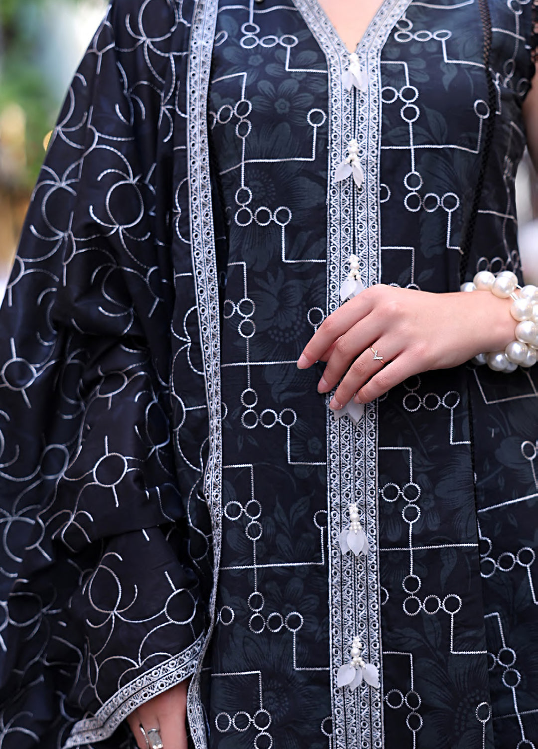 Al Zohaib Dhagakari Unstitched Embroidered Lawn 3 Piece Suit AZ26UD D-01 - Casual Collection