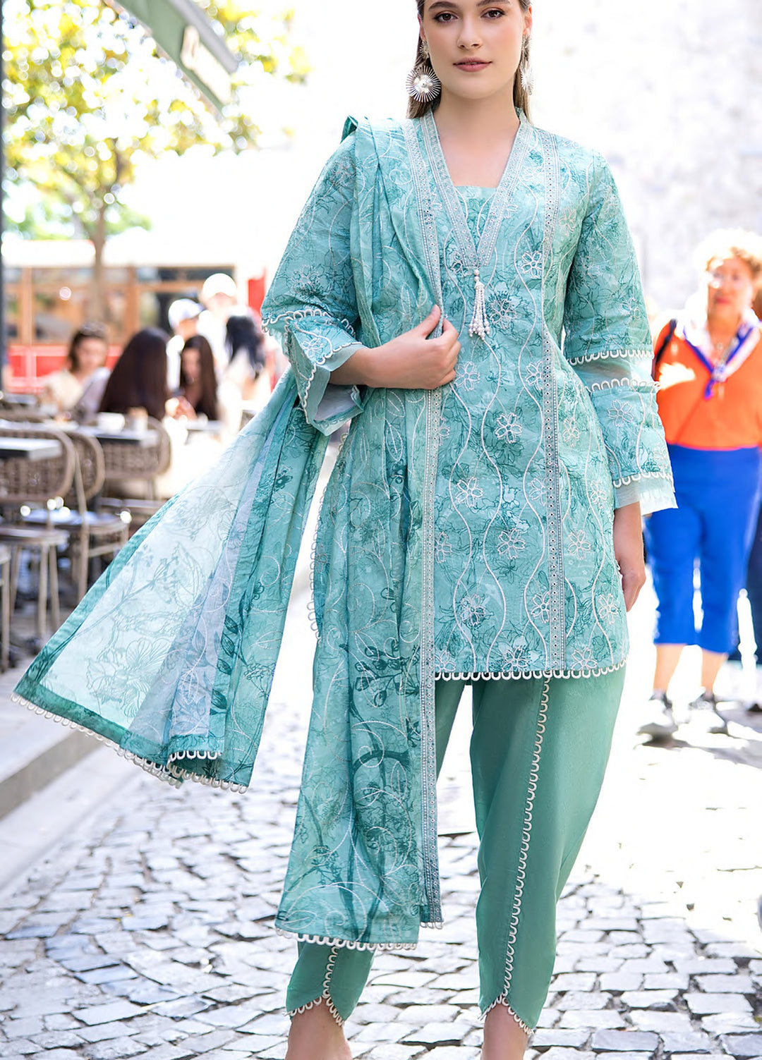 Al Zohaib Dhagakari Unstitched Embroidered Lawn 3 Piece Suit AZ26UD D-06 - Casual Collection