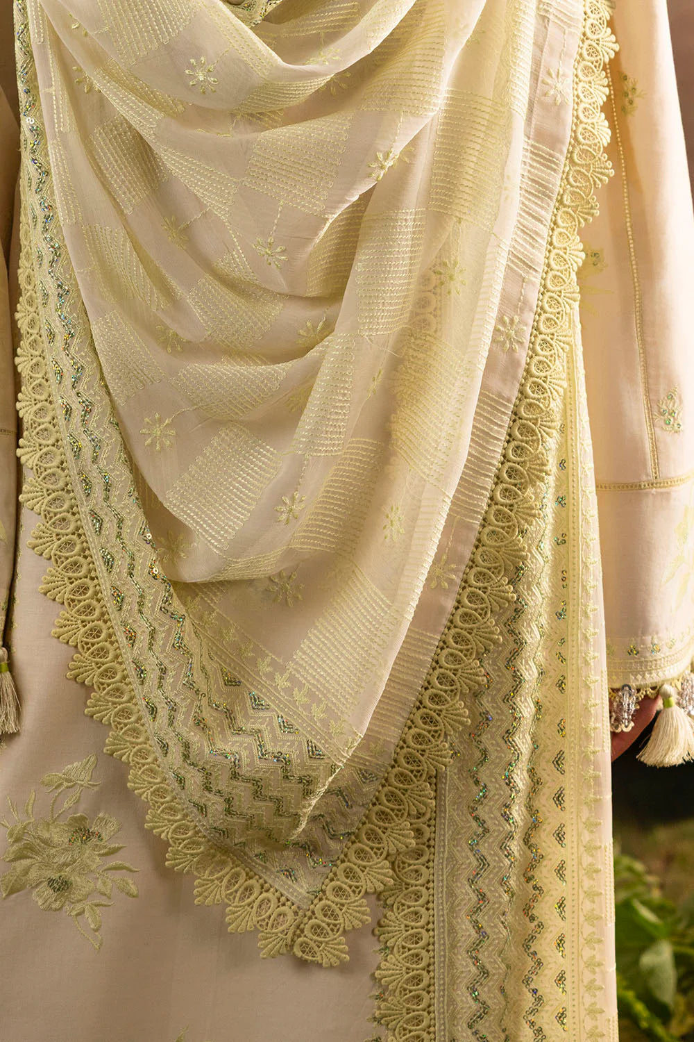 Slow Bloom by Gul Ahmed Unstitched Embroidered Lawn 3 Piece Suit GA26USB PM-62018 - Summer Collection