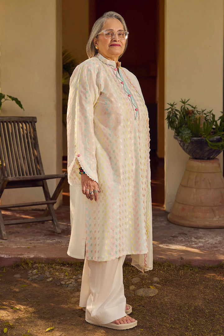 Tribute To Mother by Gul Ahmed Unstitched Embroidered Lawn 3 Piece Suit GA26UTM PM-62032 - Summer Collection