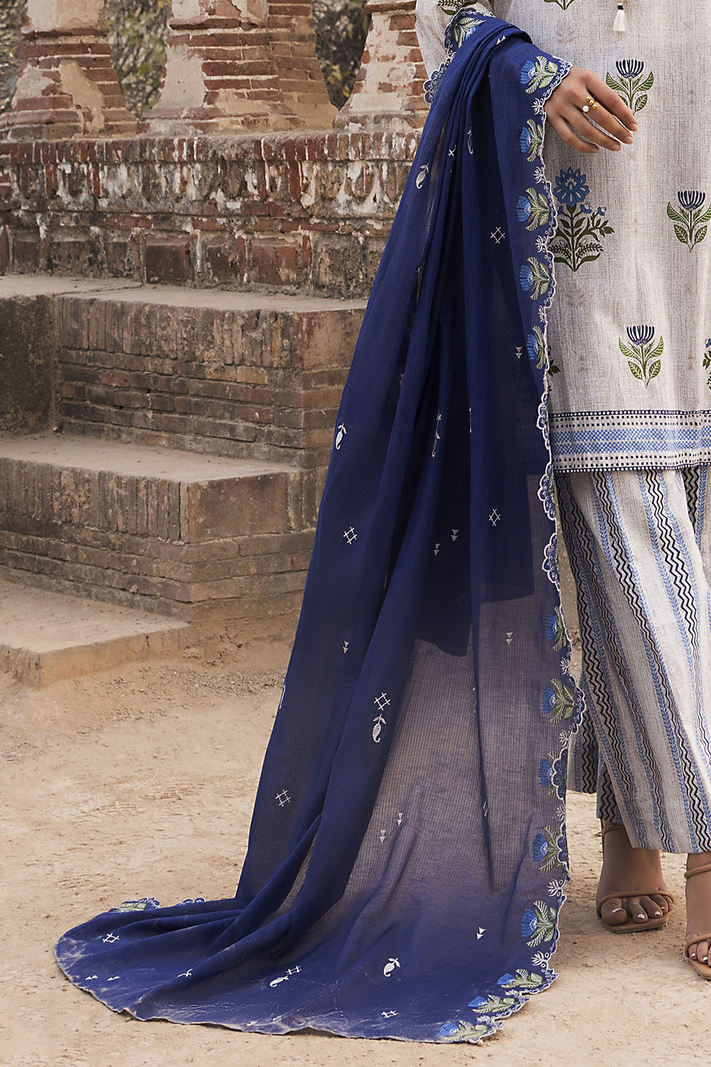 Mitti ki Khusboo by Gul Ahmed Unstitched Embroidered Lawn 3 Piece Suit GA26UMK DN-62012 - Summer Collection