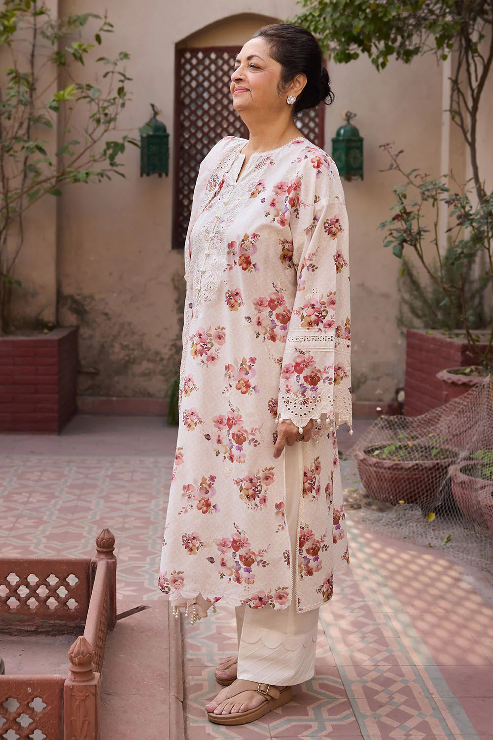 Tribute To Mother by Gul Ahmed Unstitched Embroidered Lawn 3 Piece Suit GA26UTM DN-62009 - Summer Collection