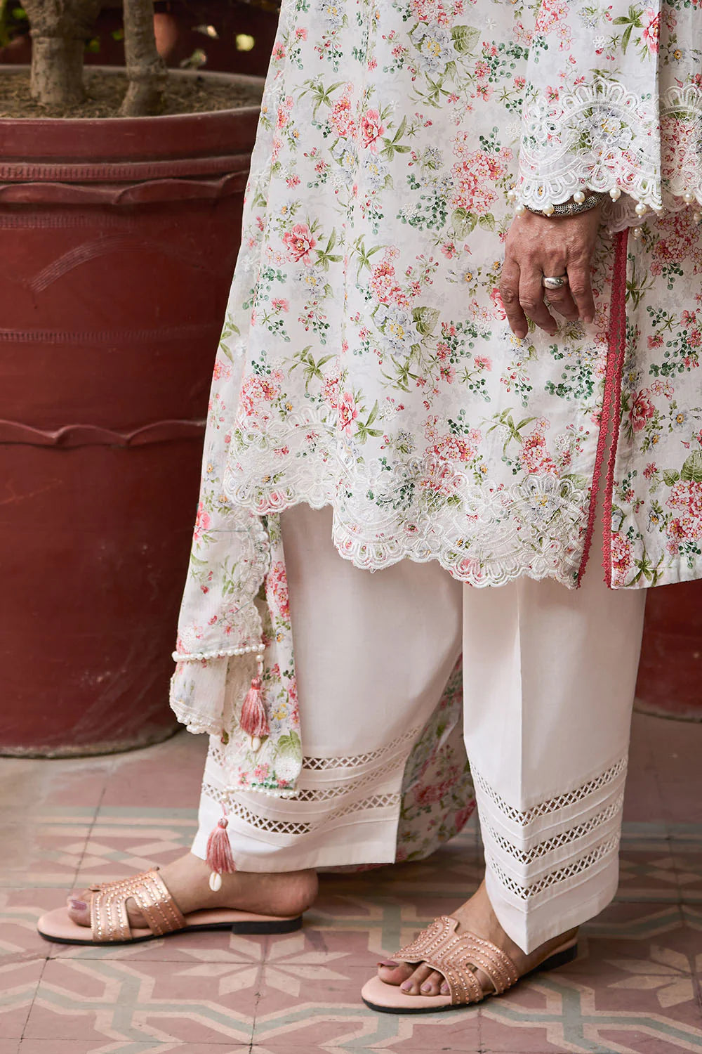 Tribute To Mother by Gul Ahmed Unstitched Embroidered Lawn 3 Piece Suit GA26UTM DN-62010 - Summer Collection
