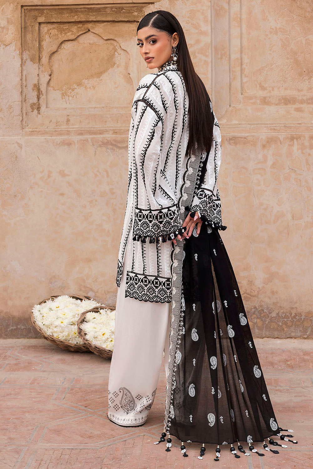 Mitti ki Khusboo by Gul Ahmed Unstitched Embroidered Lawn 3 Piece Suit GA26UMK DN-62025 - Summer Collection