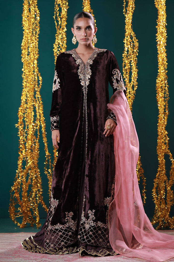 Makhmal From Nizka By Nida Rehan RTW Hand work Velvet 2 Piece Suit Zohra - Festive Collection