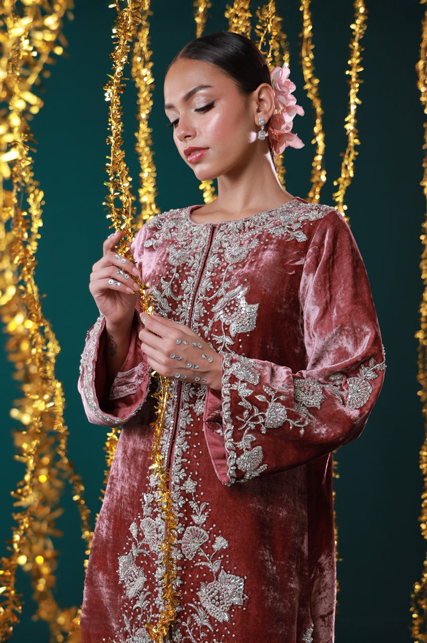 Makhmal From Nizka By Nida Rehan RTW Hand work Velvet 2 Piece Suit Mahveen - Festive Collection