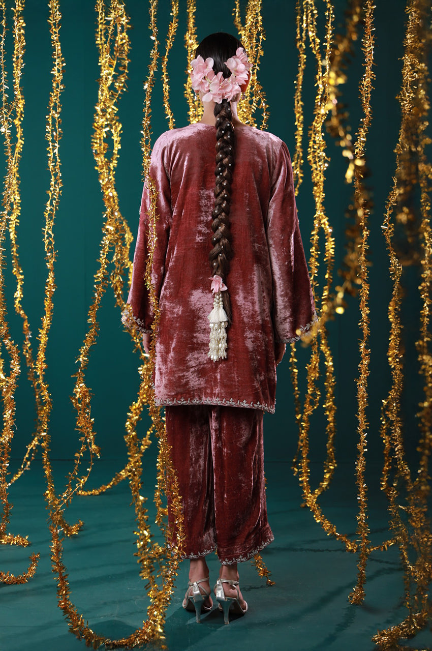 Makhmal From Nizka By Nida Rehan RTW Hand work Velvet 2 Piece Suit Mahveen - Festive Collection