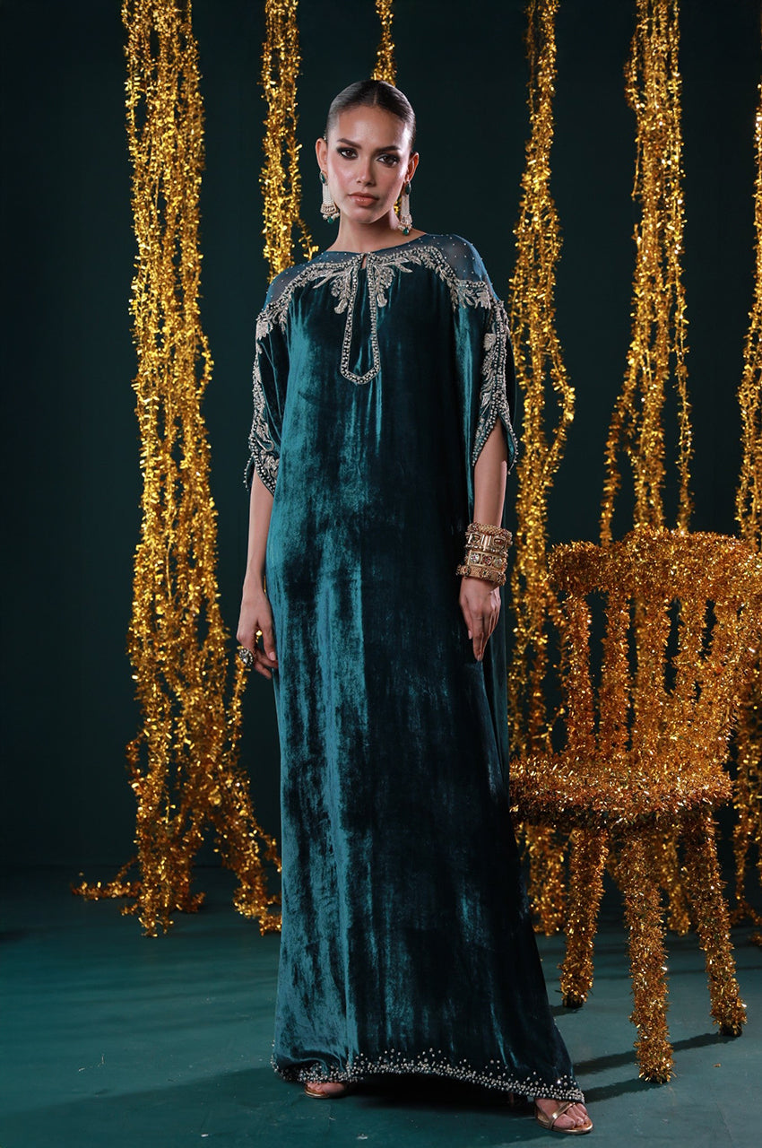 Makhmal From Nizka By Nida Rehan RTW Hand work Velvet 2 Piece Suit Noor - Festive Collection