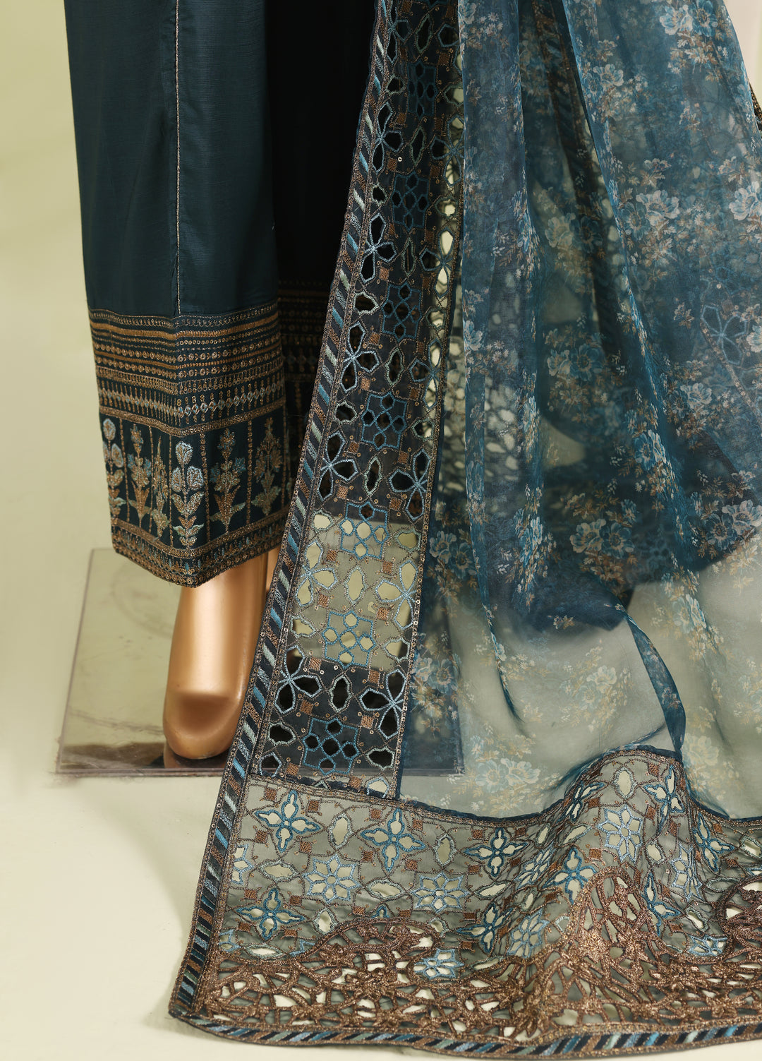 Falsafaa by HZ Textiles RTW Embroidered Organza 3 Piece Suit HZ26ULF HZK-238 M.Green - Festive Collection