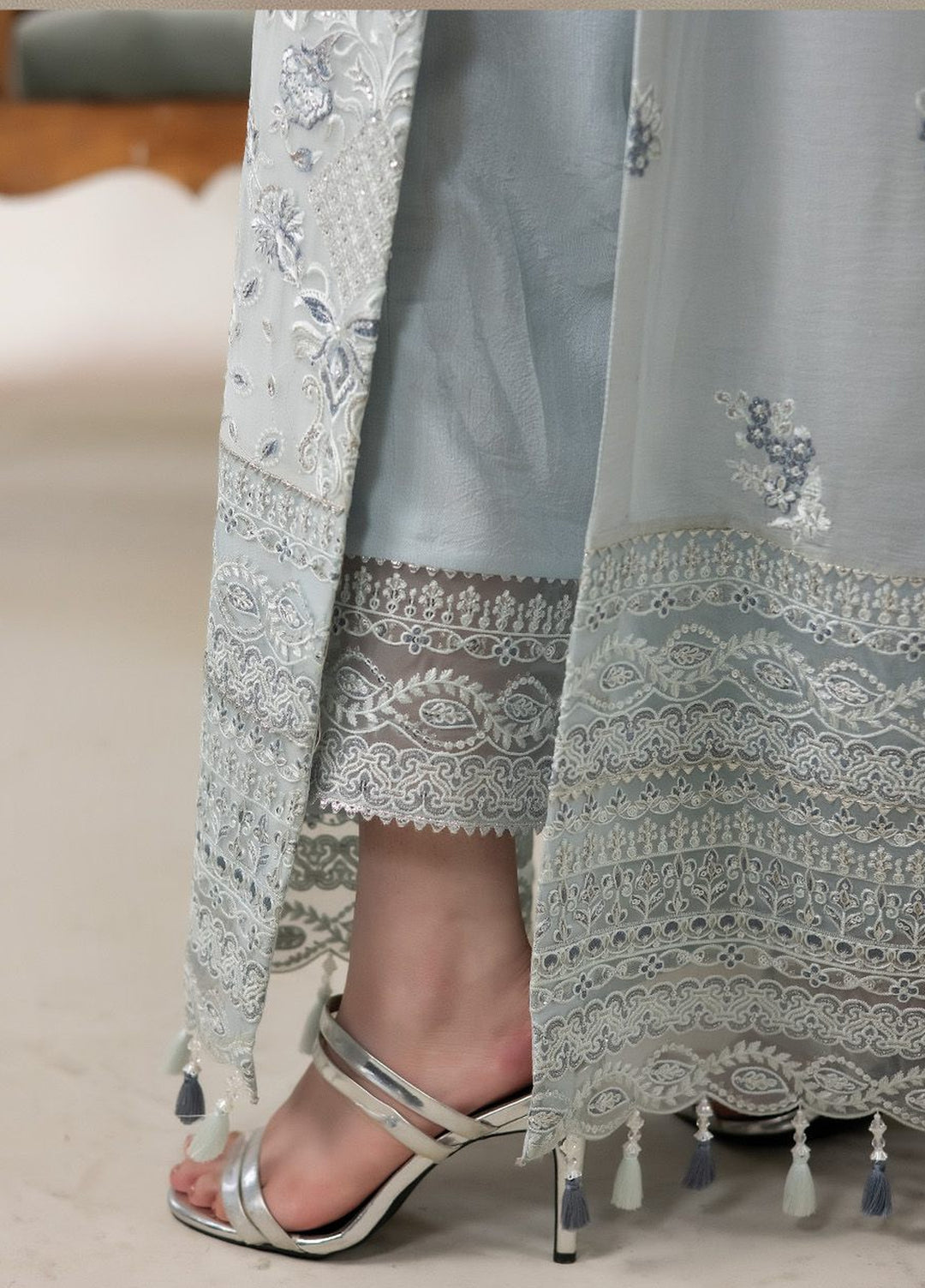 La Fiora by Imrozia Premium Unstitched Embroidered Chiffon 3 Piece Suit IP26ULC AZZURA I-278 - Wedding Collection
