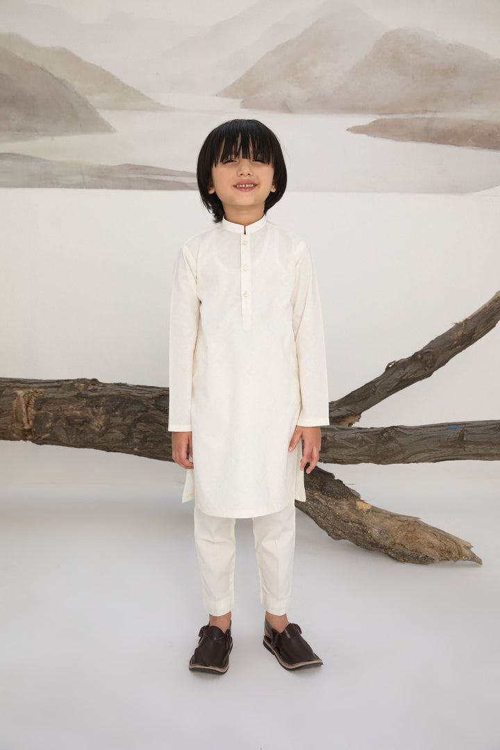 Muraqsh Ready To Wear   Boys Bosky White Cotton Embroidered Kurta Trouser MUR-BWECK - Summer Collection