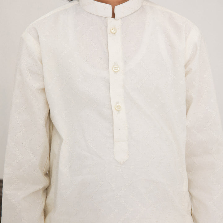 Muraqsh Ready To Wear   Boys Bosky White Cotton Embroidered Kurta Trouser MUR-BWECK - Summer Collection