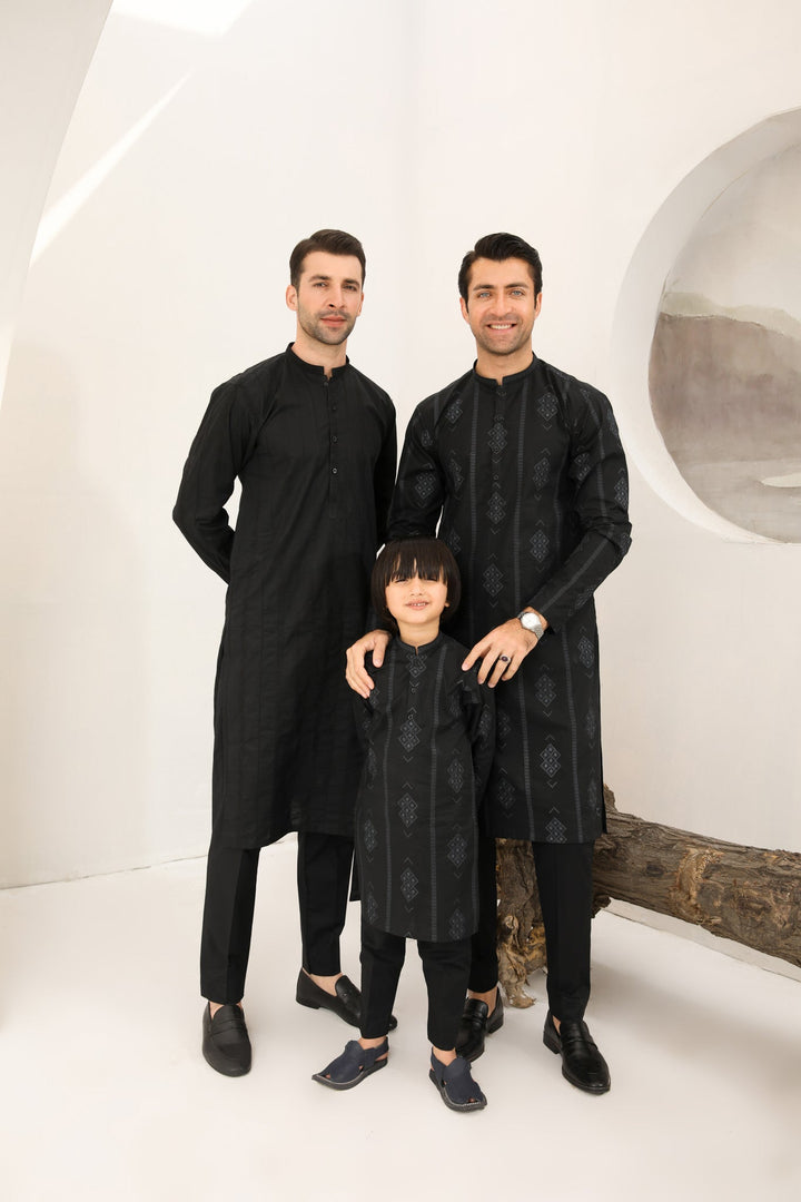 Muraqsh Ready To Wear   Men Black Falling Cotton Embroidered Kurta Trouser MUR-BFECK - Summer Collection