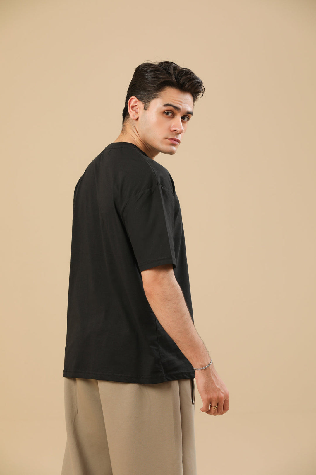 Muraqsh Ready To Wear Solids Cotton Men Weekend Oversized Tee in Black ABD-WOSTB - Summer Collection