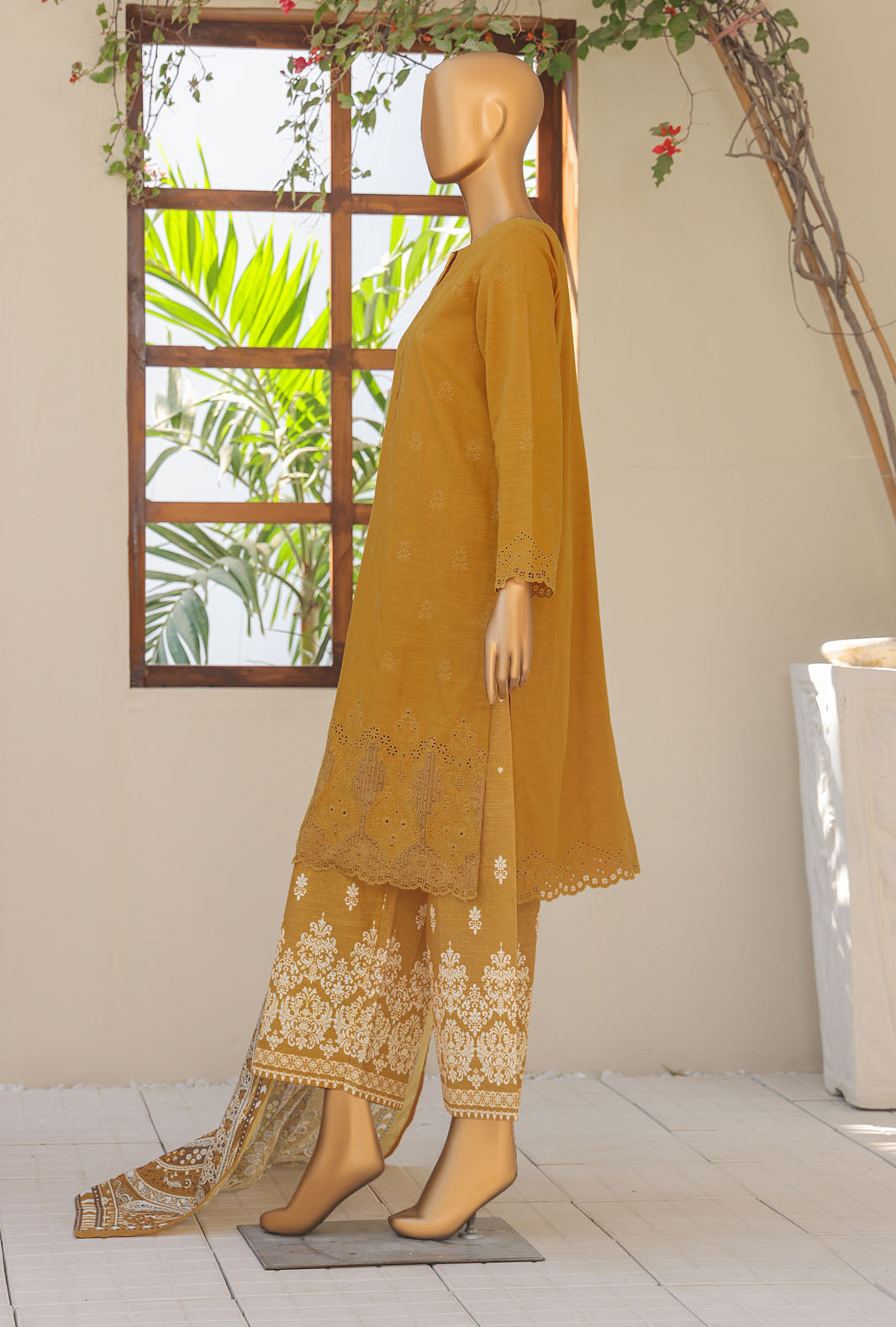 Hz Textiles Unstitched Khaddar Embroidered Suit With Pashmina Shawl 3 Piece KCP-01 - Winter Collection