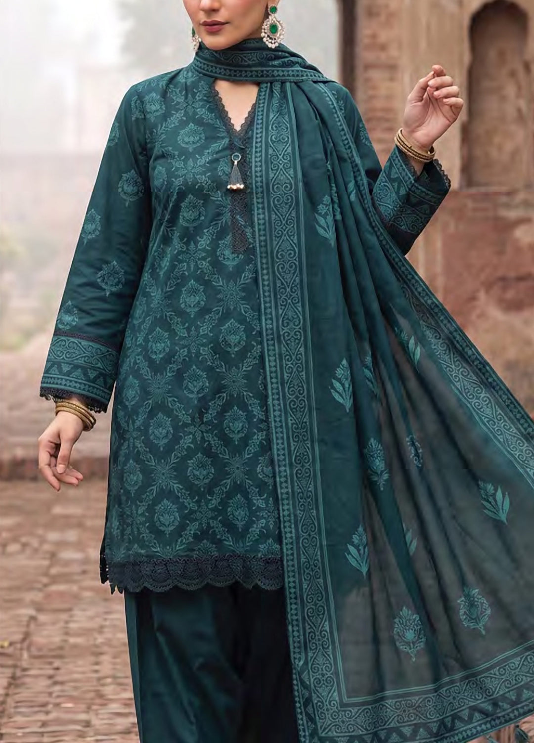 Cashmi by Lakhany Unstitched Printed Wool 3 Piece Suit LSM26UC LG-RL-0533-C - Winter Collection