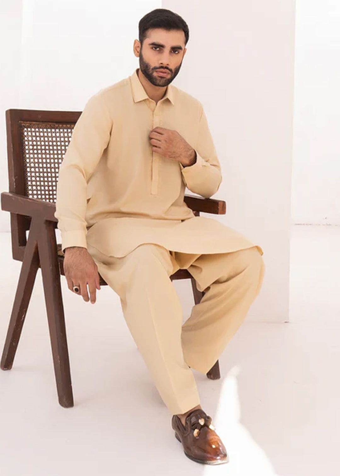 Farmanrawa by Buraq Mens RTW Embroidered Wash N Wear 2 Piece Suit Hamza Casual Collection
