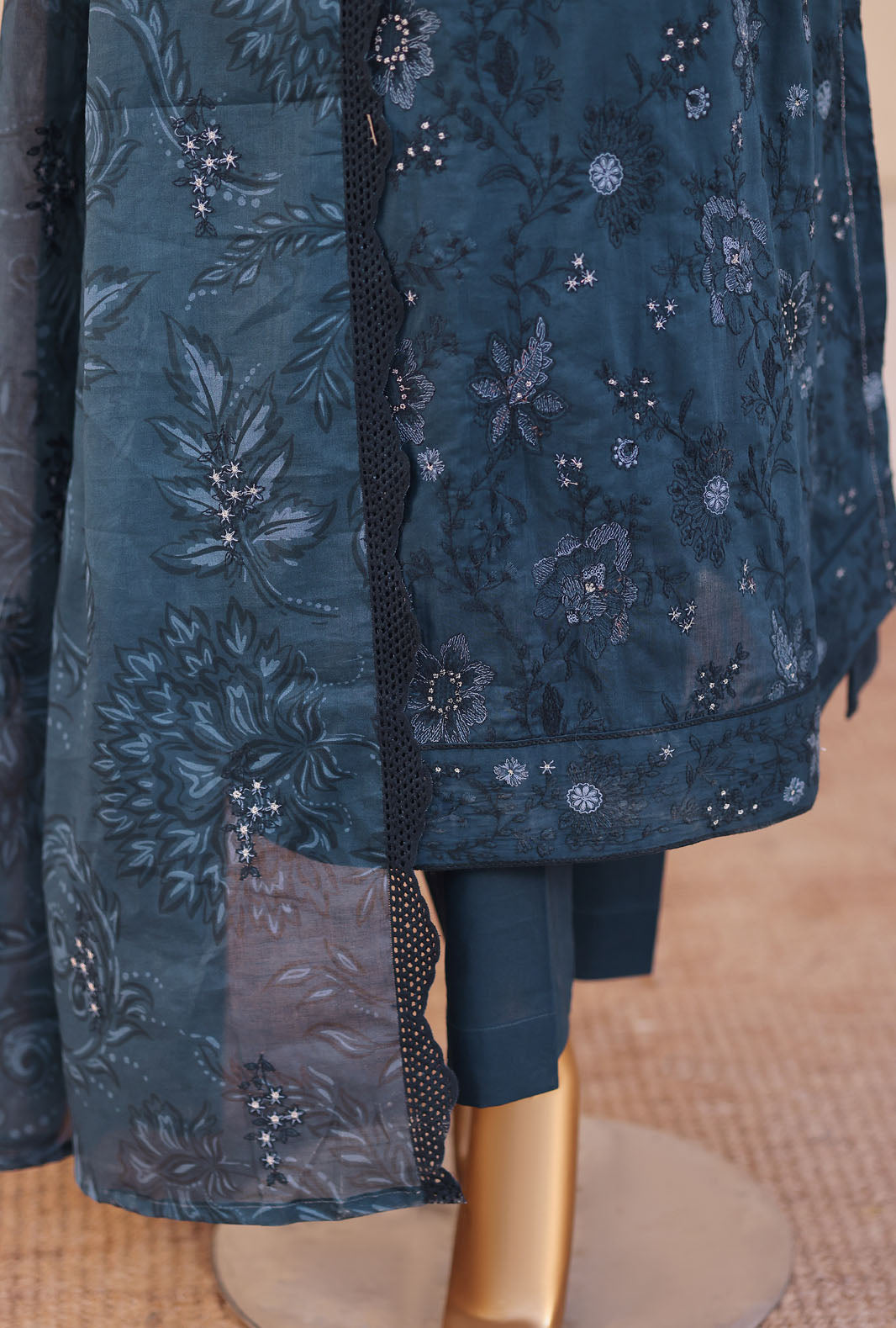 Meeras by HZ Textile Unstitched Embroidered Lawn 3 piece Suit MPE-1085 - Casual Collection